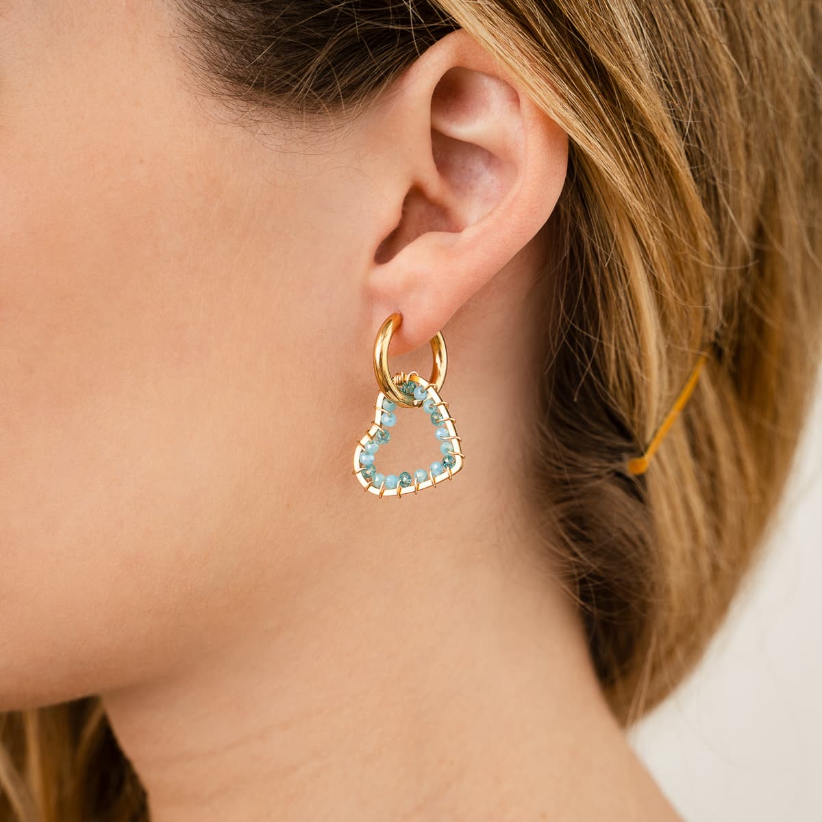 Kralen Hartjes Oorbellen blauw — alternatieve afbeelding