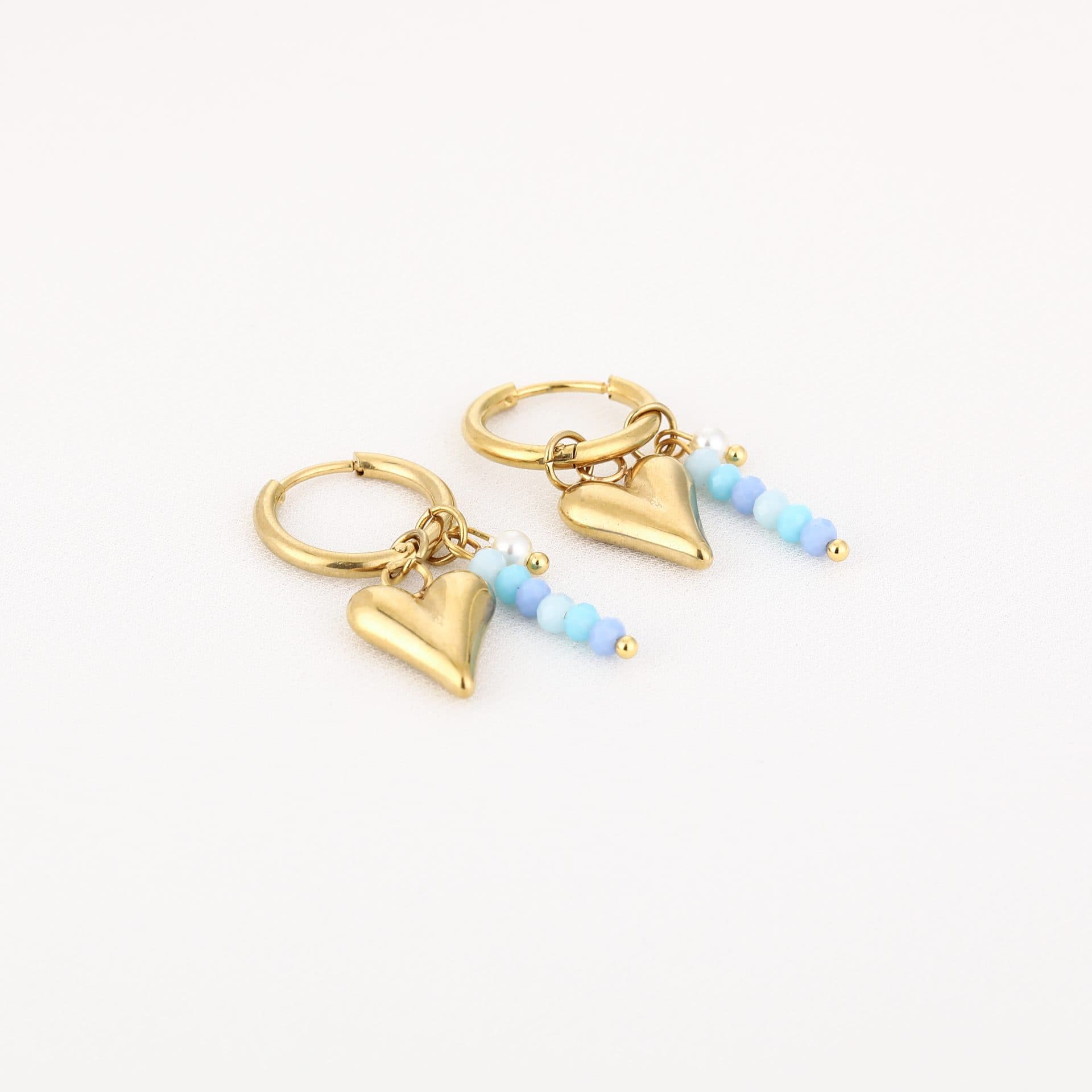 Oorbellen met Hartje en Kralen blauw — alternatieve afbeelding