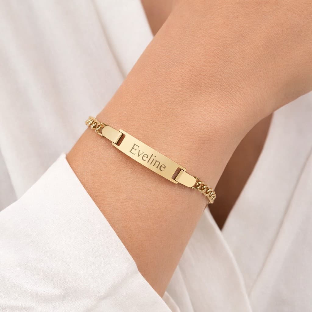 Graveerbare Dames Naam Armband Bar — alternatieve afbeelding