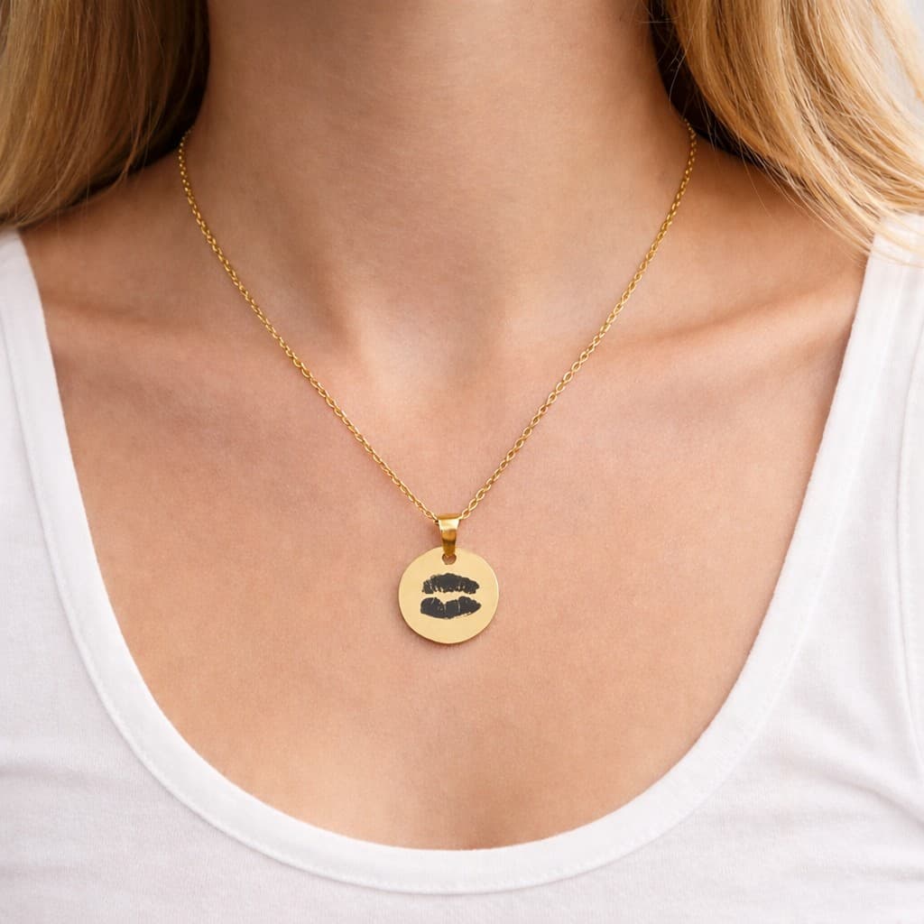 Ketting met Kus Afdruk — alternatieve afbeelding